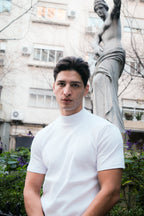 Polera Old Money – Cuello Alto, Manga Corta